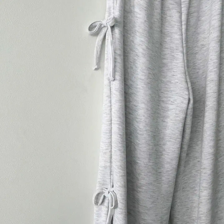 [BUNJANG] Ribbon Point Wide Training Pants / 리본포인트 트레이닝 바지
