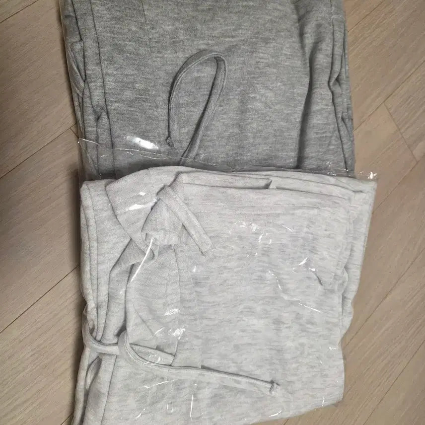 [BUNJANG] Ribbon Point Wide Training Pants / 리본포인트 트레이닝 바지