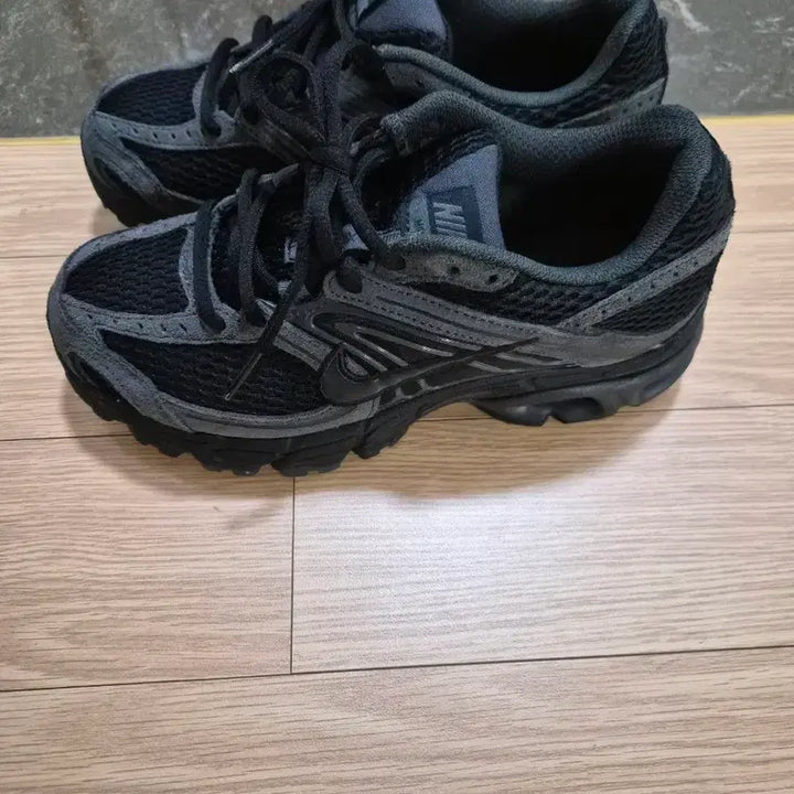 [BUNJANG] Nike Air Max Moto 2k Black Anthracite Sneakers / 나이키 에어맥스모토 2k 블랙 앤트러사이트 230