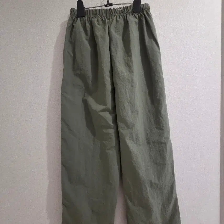 [SOLD OUT] 카키색 바스락 와이드 밴딩 팬츠