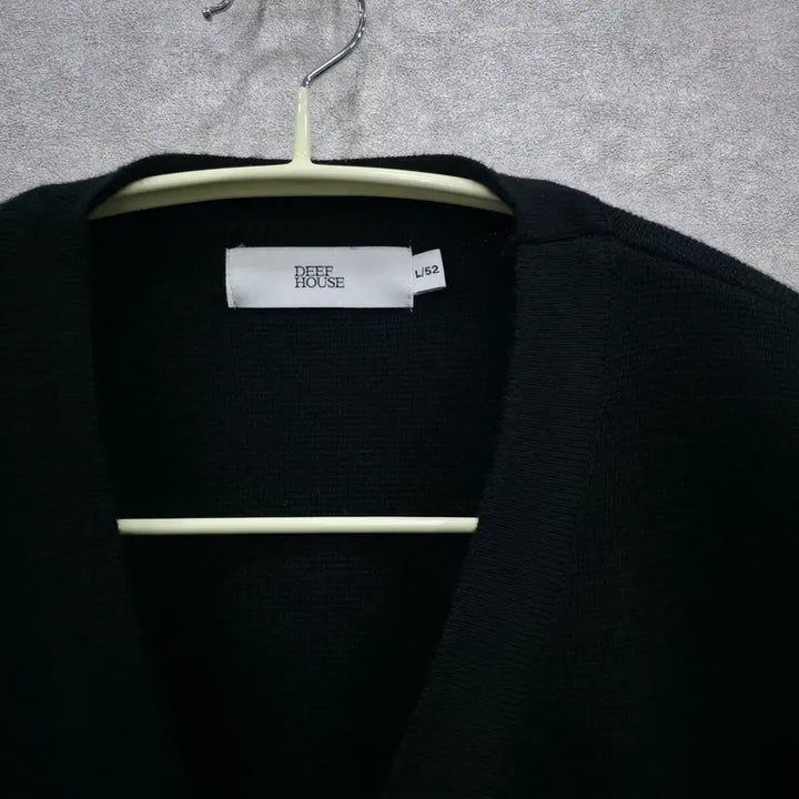 [BUNJANG] DEEF HOUSE Pure V-Neck Men&