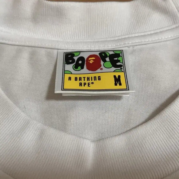 [BUNJANG] BAPE Graffiti Logo Relaxed Fit T-Shirt / [M] 베이프 그래피티 로고 릴렉스드 핏