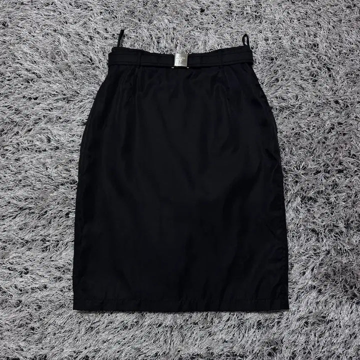 [BUNJANG] Prada 90s Archive Belted Nylon Skirt / 프라다 90s 아카이브 벨티드 나일론 스커트 S