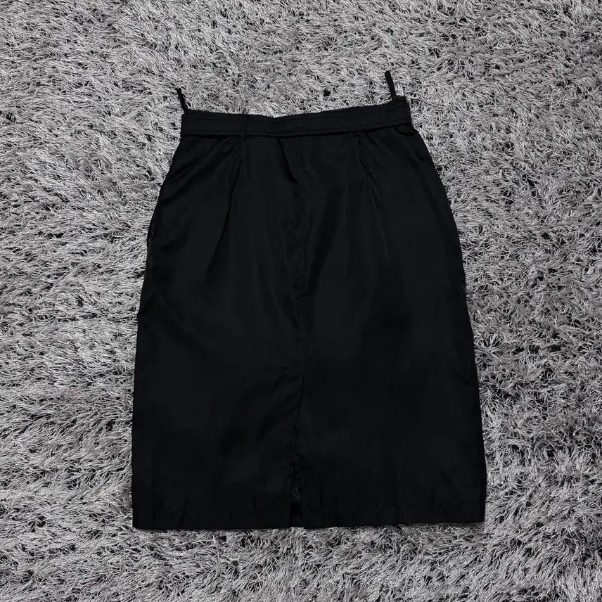 [BUNJANG] Prada 90s Archive Belted Nylon Skirt / 프라다 90s 아카이브 벨티드 나일론 스커트 S