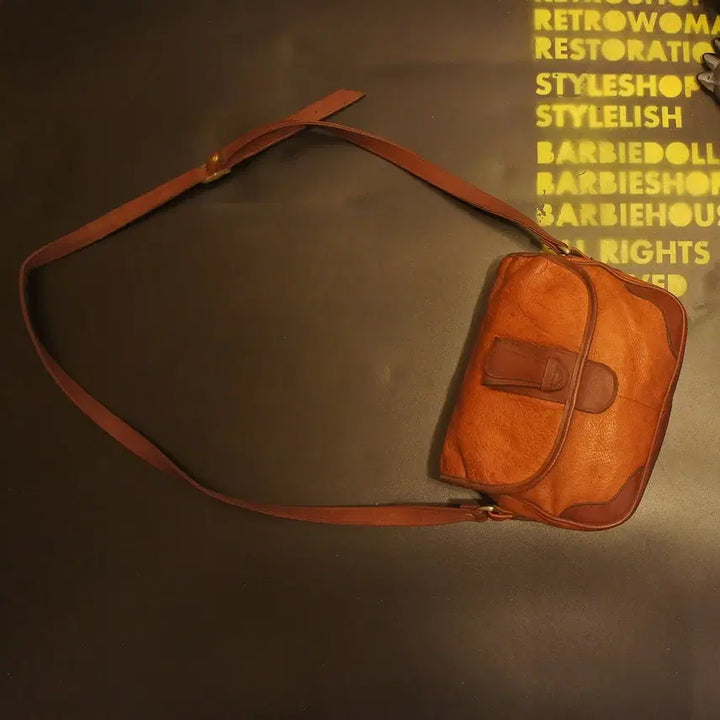 [BUNJANG] Vintage Leather Crossbody Bag / 453 크로스가방 크로스백 가죽백 가죽가방 빈티지가방 여성가방 여자백