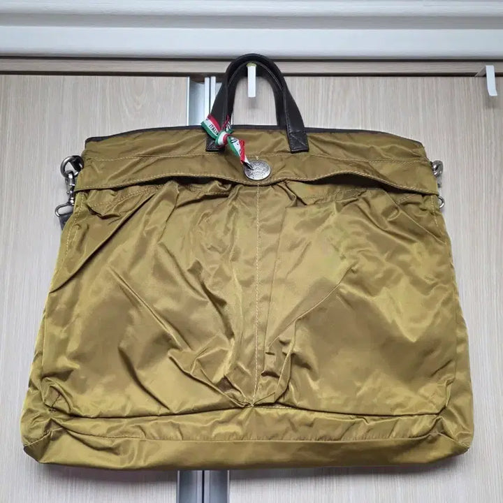 [BUNJANG] Orobianco Helmet Bag Style Crossbody Bag / 오로비앙코 헬멧백 스타일