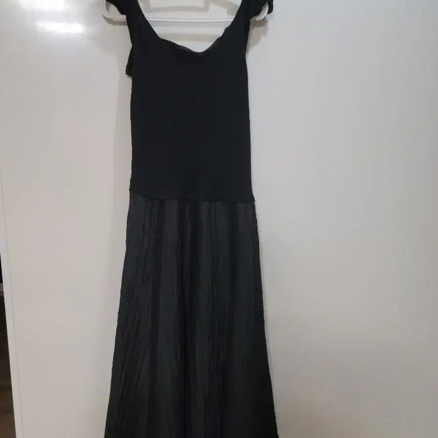 [SOLD OUT] 오브제 블랙 셔링 리본 원피스 66사이즈