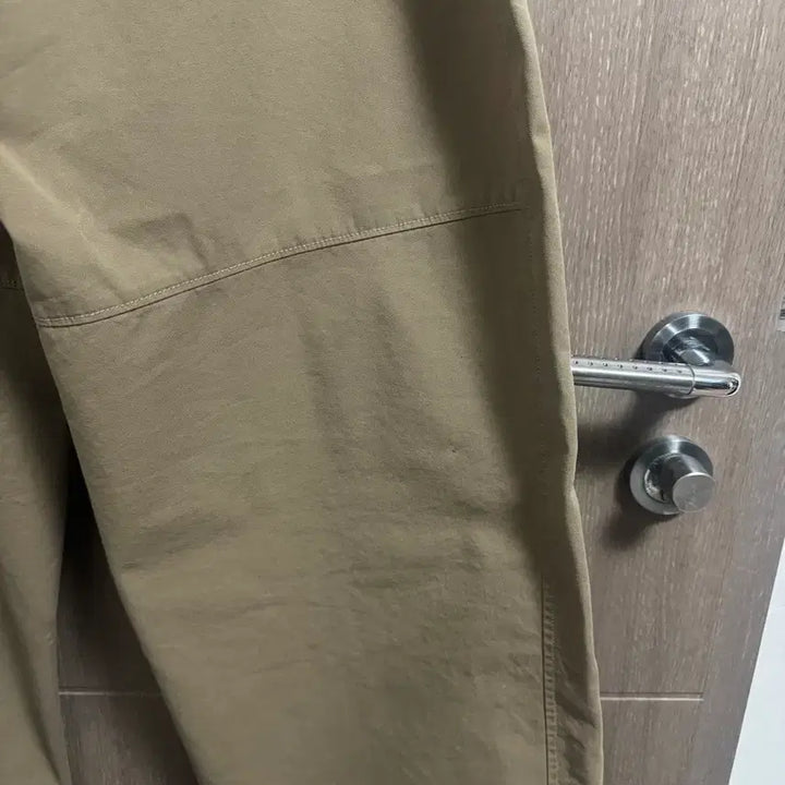 [SOLD OUT] 1) 폴리테루 3 다트 치노 팬츠 베이지