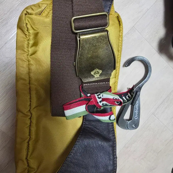 [BUNJANG] Orobianco Body Crossbag / 오로비앙코 바디 크로스백