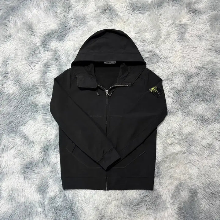 [BUNJANG] Stone Island Soft Shell Jacket / [S Size] 스톤아일랜드 소프트쉘