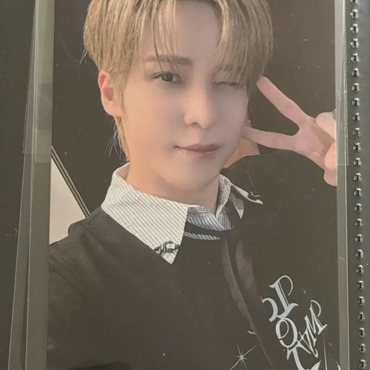 [BUNJANG] 에이티즈 윤호 Towards the light 콘서트 fromm 프롬존 / 에이티즈 윤호 Towards the light 콘서트 fromm 프롬존