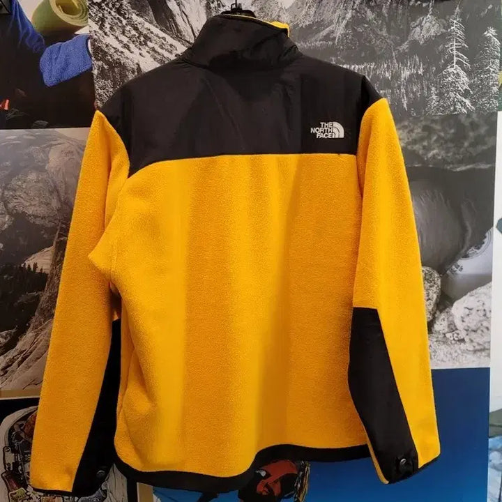 [BUNJANG] The North Face 95 Retro Denali Summit Gold Men&