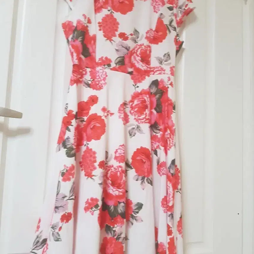 [SOLD OUT] 플라워 패턴 롱원피스(55)미사용