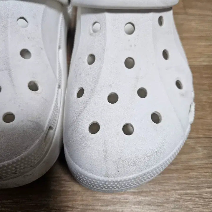[BUNJANG] Crocs White Sandals Slippers Size 8 / 크록스 흰색 샌들 슬리퍼 8사이즈
