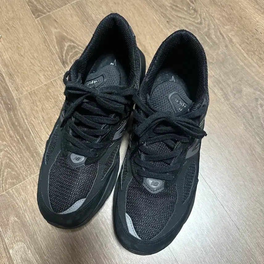 [SOLD OUT] [260] 뉴발란스 990v6 트리플블랙