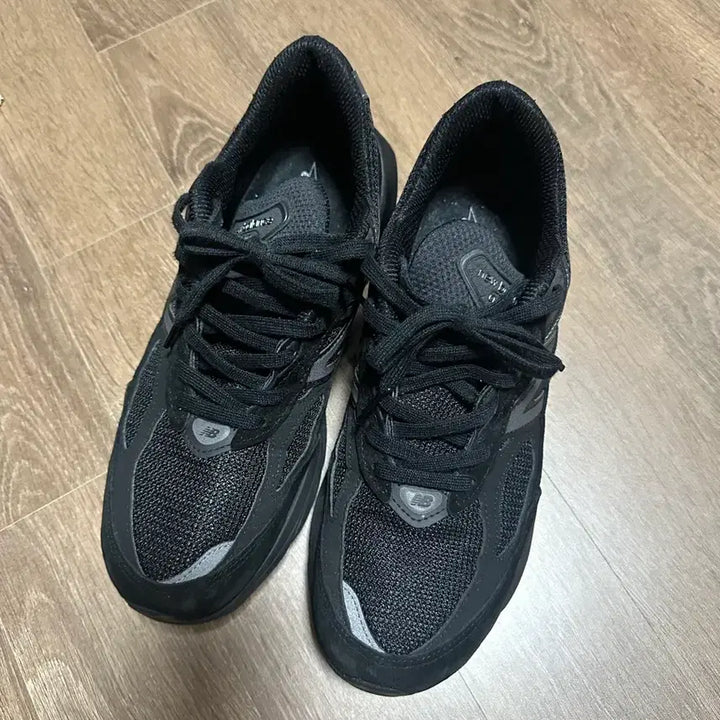 [SOLD OUT] [260] 뉴발란스 990v6 트리플블랙