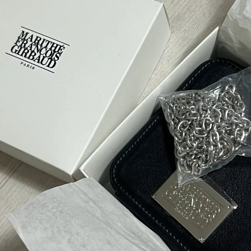 [BUNJANG] Marithe Francois Girbaud Classic Logo Chain Wallet Black / [새상품] 마리떼 클래식 로고 체인 지갑 블랙
