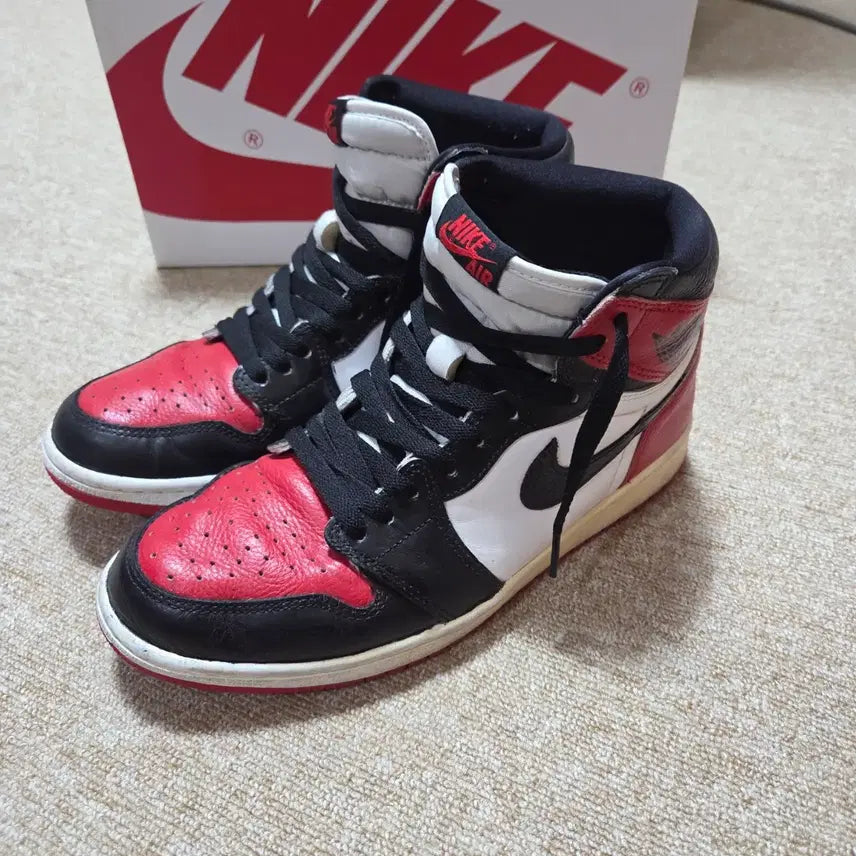 [BUNJANG] Nike Air Jordan 1 Retro High OG Bred Toe Custom / (280)나이키 에어 조던 1 레트로 하이 OG 브레드토 커스텀