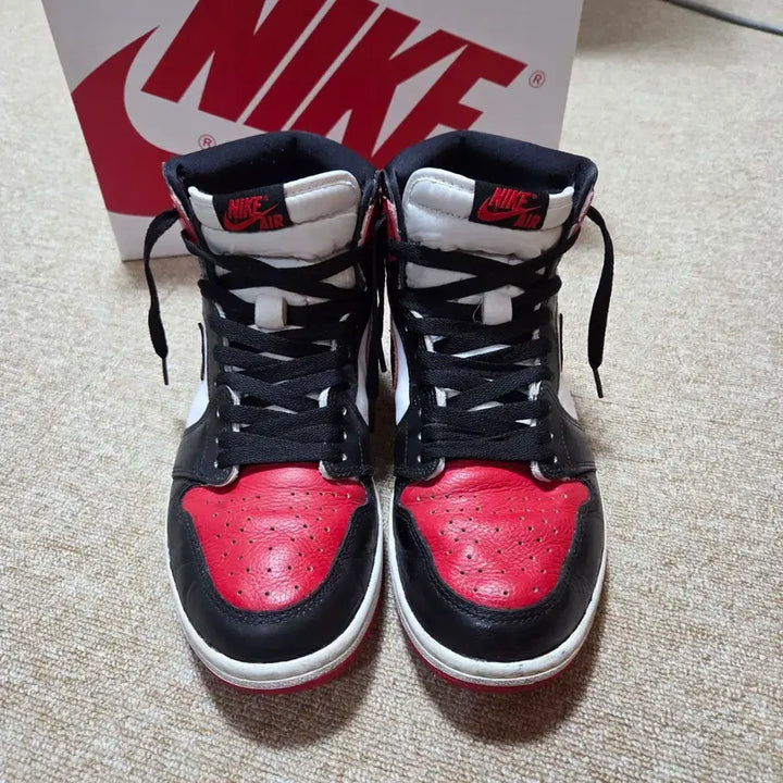 [BUNJANG] Nike Air Jordan 1 Retro High OG Bred Toe Custom / (280)나이키 에어 조던 1 레트로 하이 OG 브레드토 커스텀