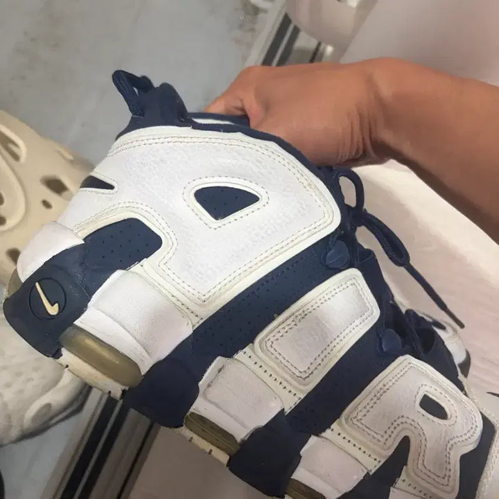 [BUNJANG] Nike Uptempo 270 Sneakers / 나이키 업템포 270