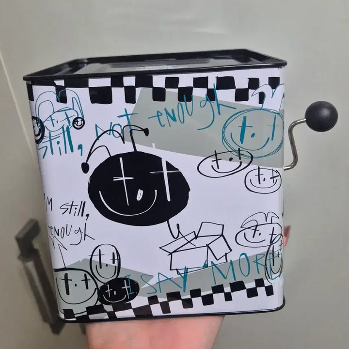 [BUNJANG] 방탄 제이홉 잭인더박스 JACK IN THE BOX 오르골 / 방탄 제이홉 잭인더박스 JACK IN THE BOX 오르골