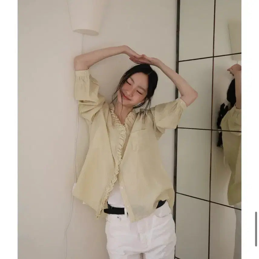 [BUNJANG] Demellie Curley Wrinkle Blouse Olive / 드멜리 컬리 링클 블라우스 올리브
