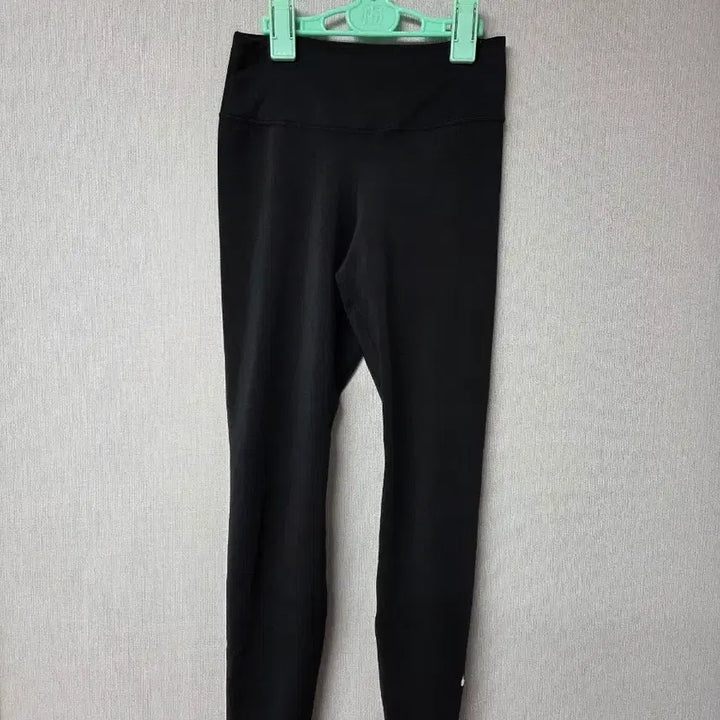[BUNJANG] Nike Black Leggings / 나이키 블랙 레깅스