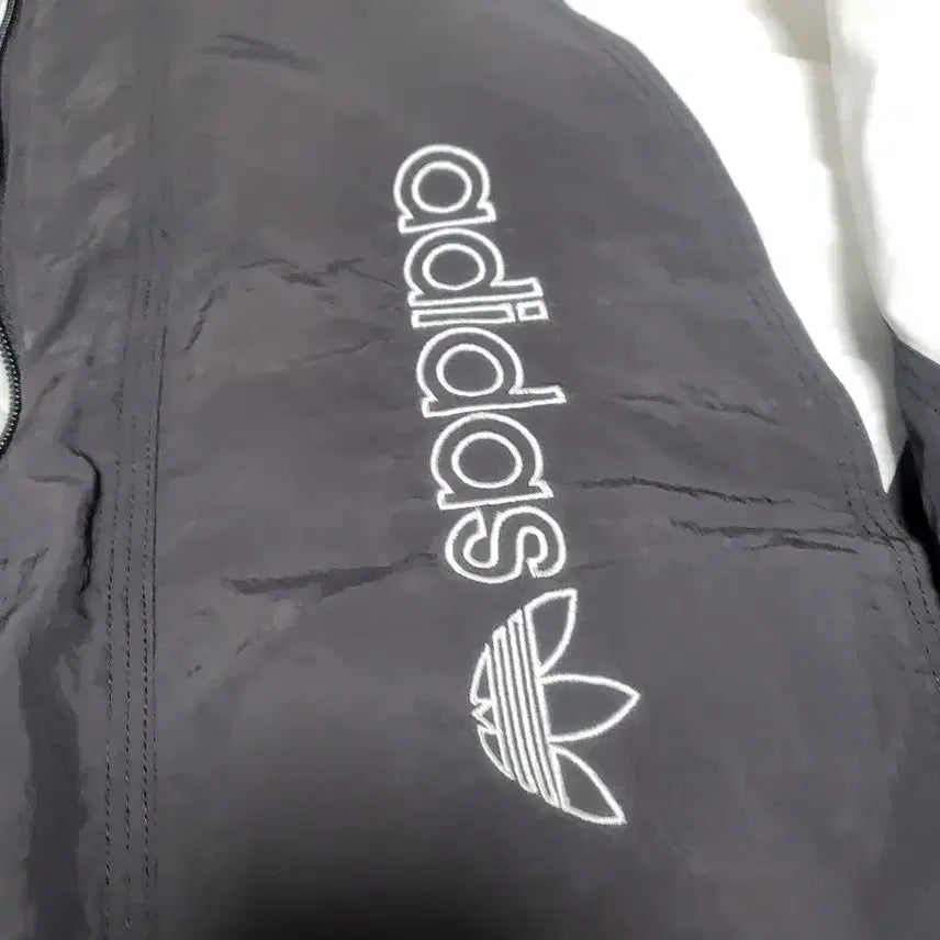 [BUNJANG] Adidas Padded Adicolor Windbreaker 5XL / 아디다스 패디드 애디컬러 패딩 바람막이 5XL