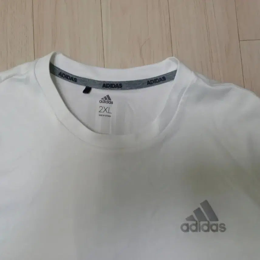 [BUNJANG] Adidas T-Shirt / 아디다스 반팔티