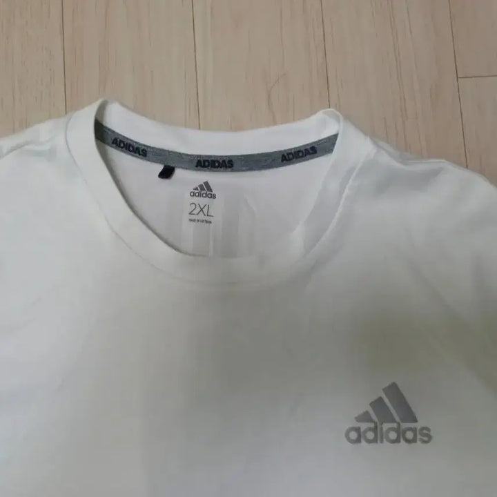 [BUNJANG] Adidas T-Shirt / 아디다스 반팔티