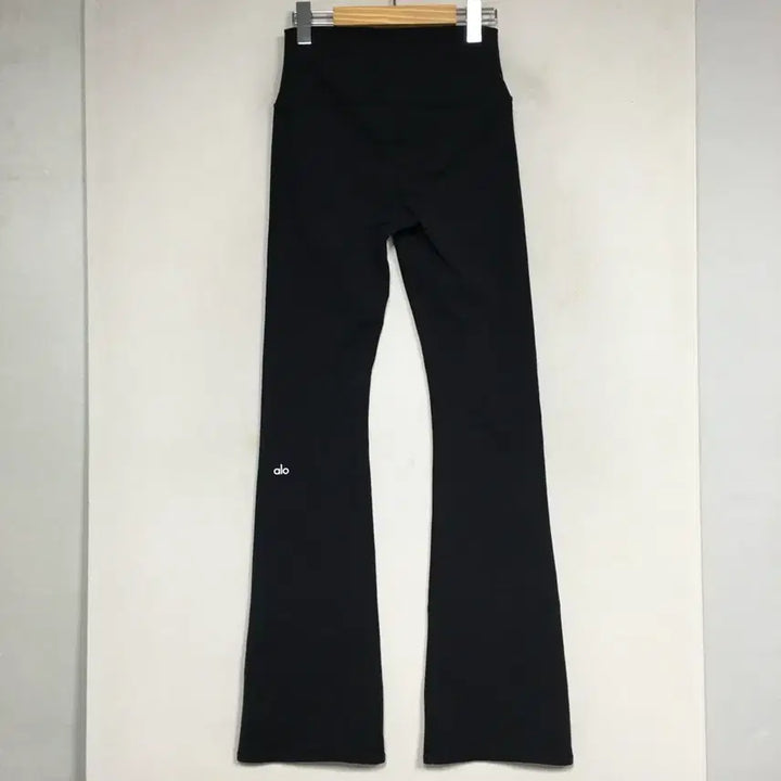 [SOLD OUT] ALO 알로 에어브러쉬 부츠컷 레깅스 M