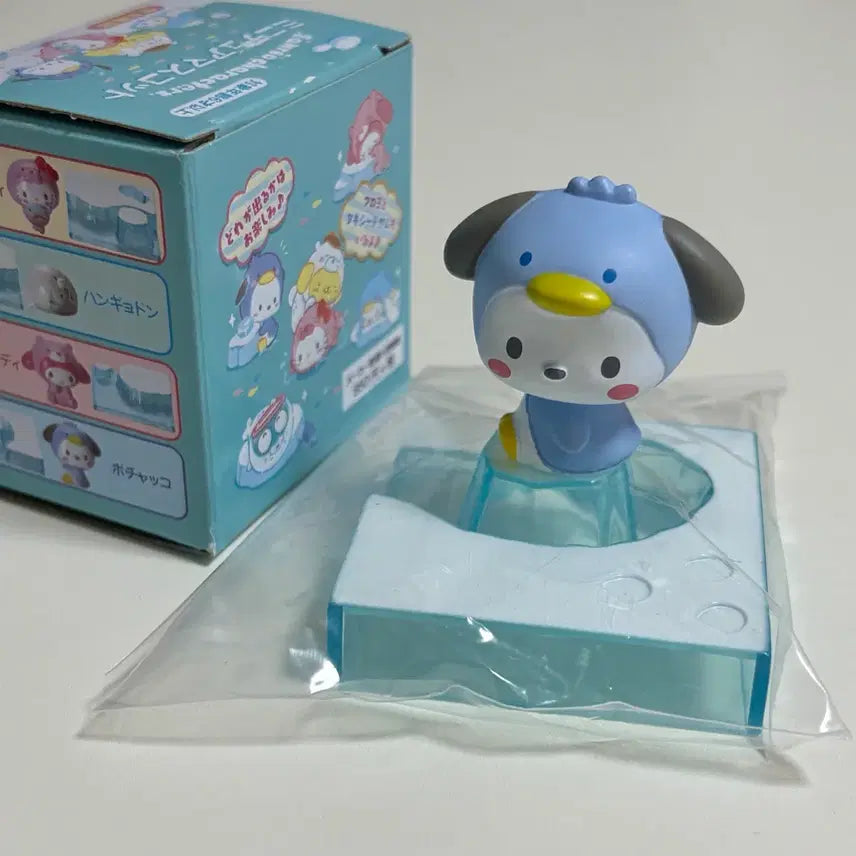 [BUNJANG] Sanrio Ice World Pochacco Penguin Figure / 산리오 아이스월드 빙하 포차코 펭귄 피규어