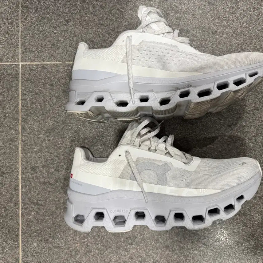 [BUNJANG] On Running Cloudmonster White 275 / 온러닝 클라우드 몬스터 화이트 275