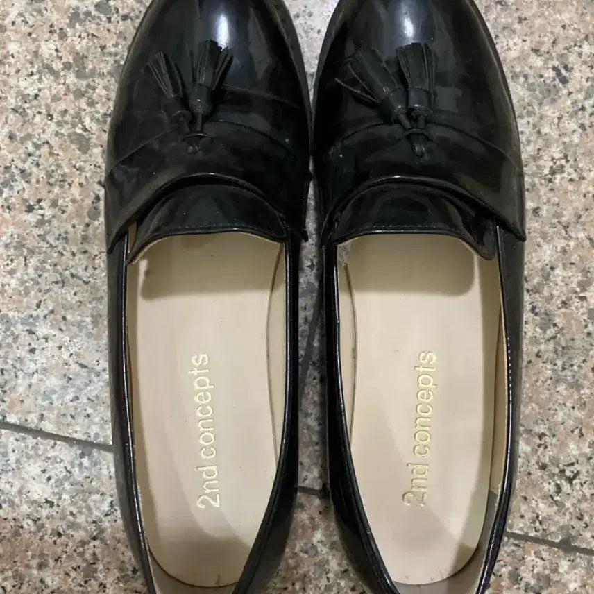 [BUNJANG] 2nd Concepts Black Enamel Tassel Loafers (Women&