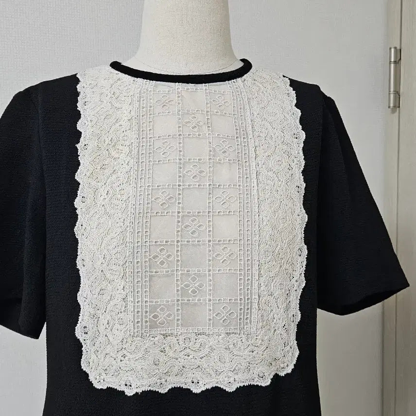 [BUNJANG] Sandro Lace Black Dress / 산드로(Sandro) 레이스 블랙 원피스, 하객룩 추천