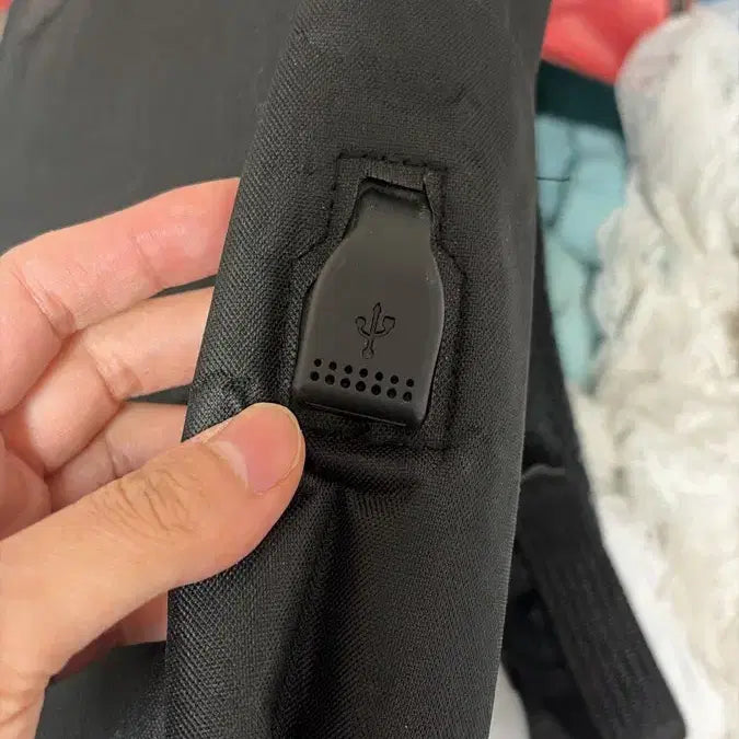 [BUNJANG] Black Backpack / 검정색 백팩 가방 새상