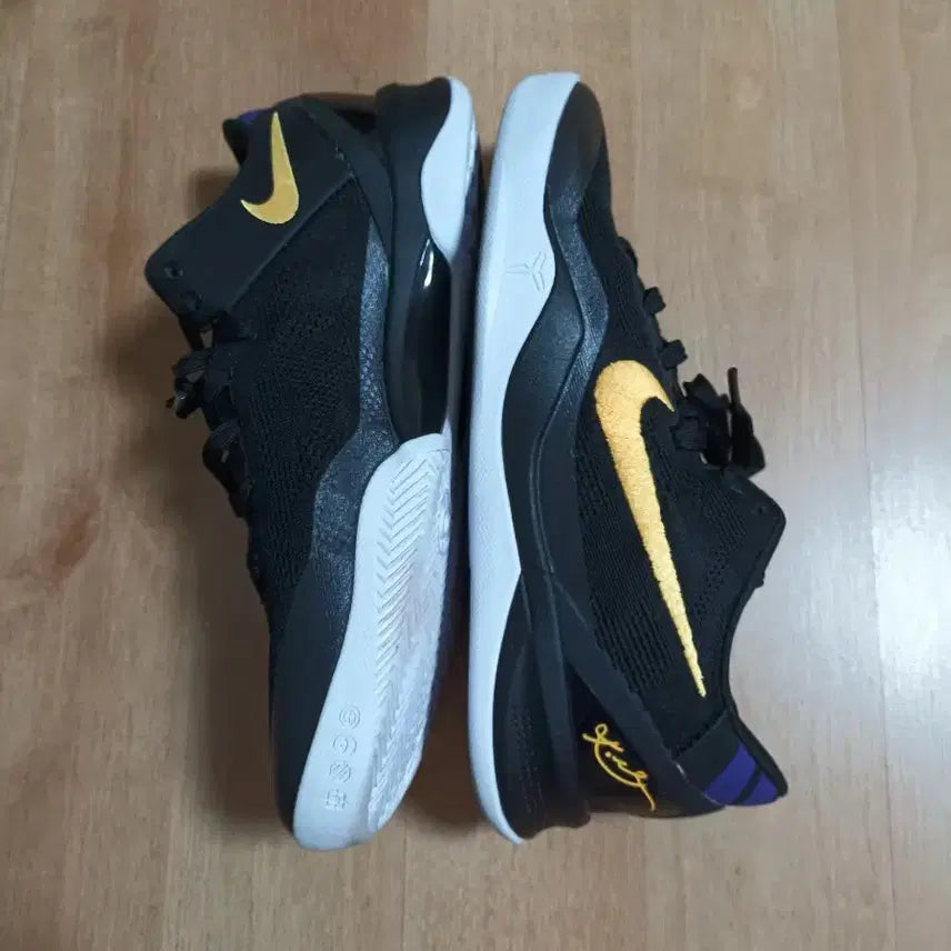 [SOLD OUT] 나이키 코비 8 프로트로 블랙 앤 골드 280