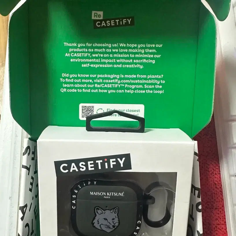 [BUNJANG] AirPods 4 CASETiFY Maison Kitsuné Bounce Case / 에어팟4 케이스티파이 메종 키츠네 바운스 케이스 새상품 팝니다