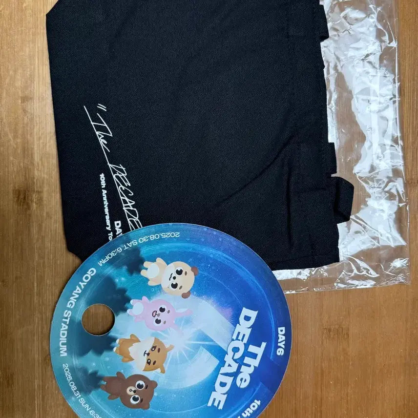 [BUNJANG] DAY6 The Decade Goyang Concert Gift Bag &amp; Fan / DAY6 데이식스 The Decade 고양콘 기프트