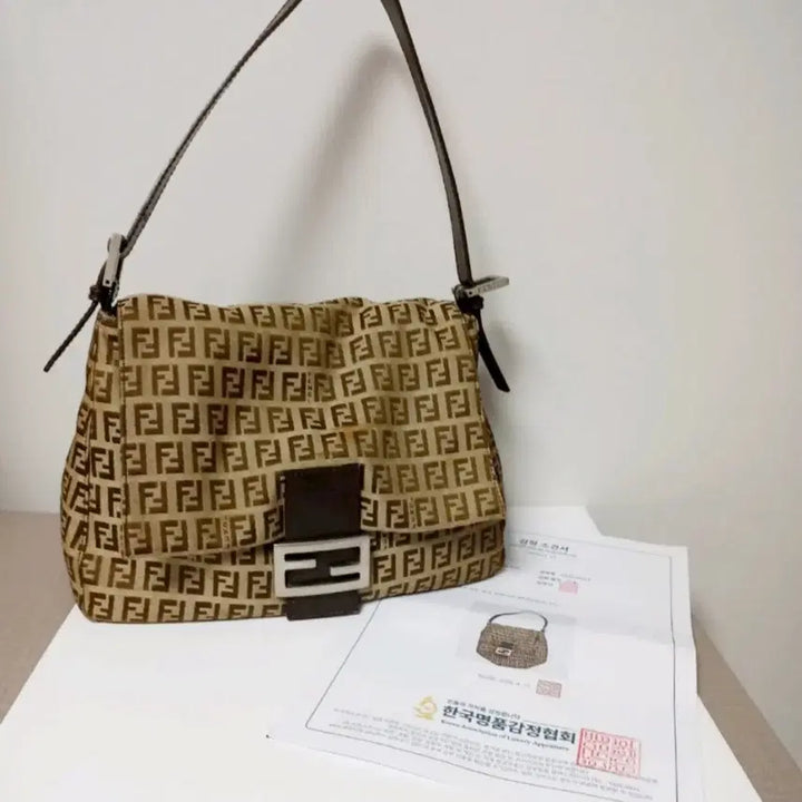 [SOLD OUT] 펜디 빈티지 쥬카 맘마백(정품감정서포함)
