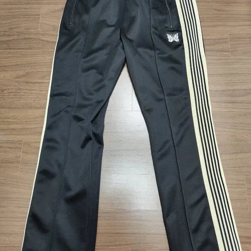 [BUNJANG] Needles Narrow Fit Track Pants Black/Cream S / 니들스 트랙팬츠 네로우핏 블랙/크림 s