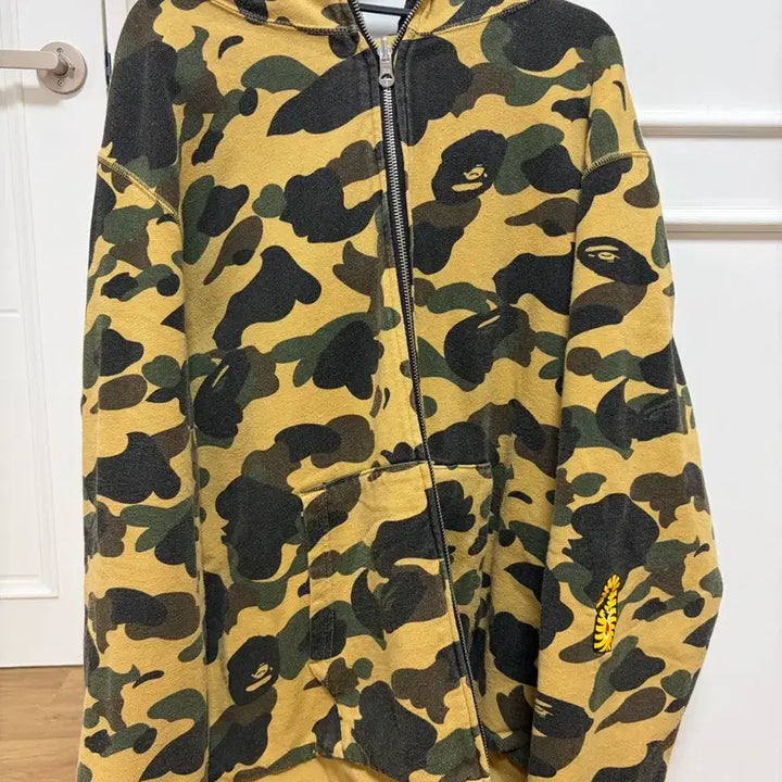 [SOLD OUT] 급처) 베이프 ponr 리버시블(양면) 샤크후드 정품