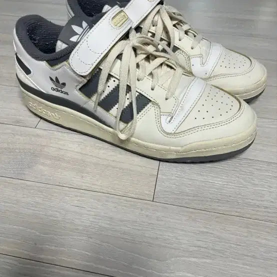 [BUNJANG] Adidas Forum 84 Low Sneakers / 아디다스 포럼 84 로우 w 280 (남자 270~275)