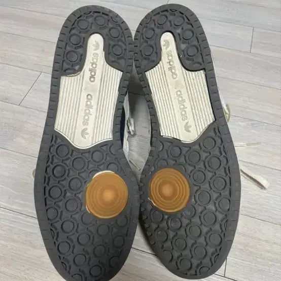 [BUNJANG] Adidas Forum 84 Low Sneakers / 아디다스 포럼 84 로우 w 280 (남자 270~275)