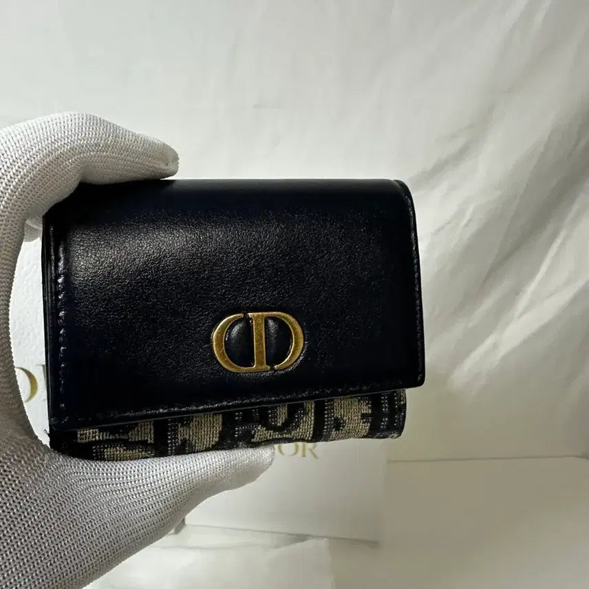 [BUNJANG] Dior Montaigne Veronia Bifold Wallet / 디올 몽테인 베로니아 반지갑 (OS)