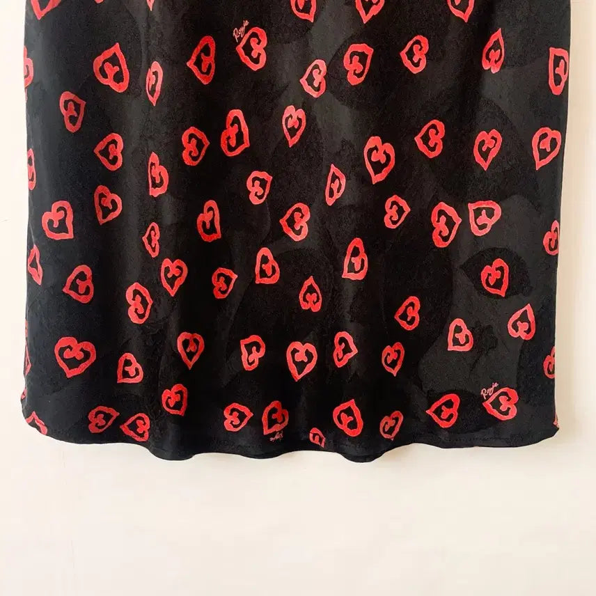 [SOLD OUT] [FR36] 루즈 후즈 Rouje 하트 패턴 롱 스커트
