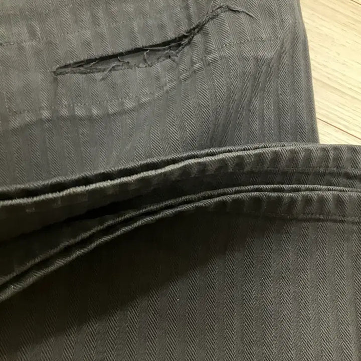 [BUNJANG] Polytelu 1011 Cross Patched Pants Black / 폴리테루 1011 크로스 패치드 팬츠 스트라이프 블랙(3)