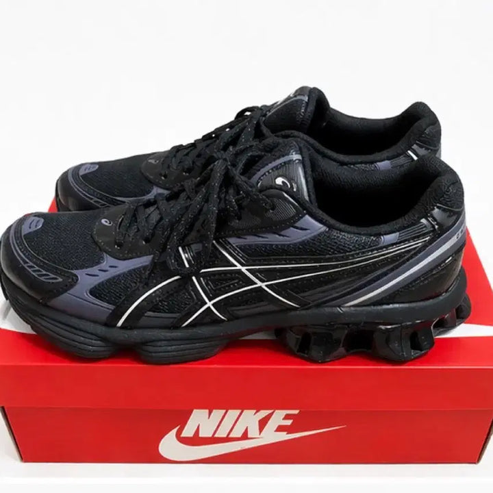 [BUNJANG] Asics Gel Kinetic Fluent Black Sneakers / 아식스 젤 키네틱 플루언트 블랙