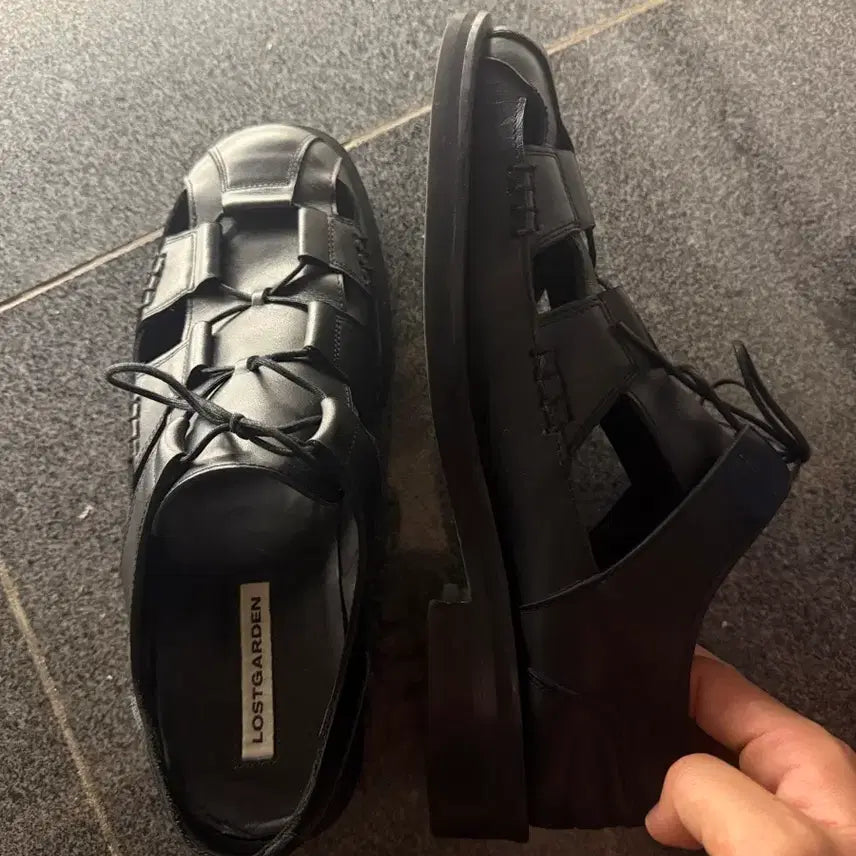[BUNJANG] Lost Garden Athena Black Sandals / 로스트가든 아테나 블랙 샌들 280