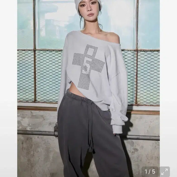 [BUNJANG] 511Vision Crop Sweatshirt / 511비전 크롭 맨투맨